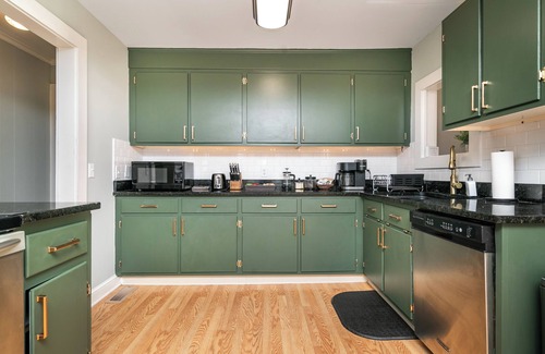 Salisbury Otro | 1900's Modern Farmhouse on 7.5 private acres
