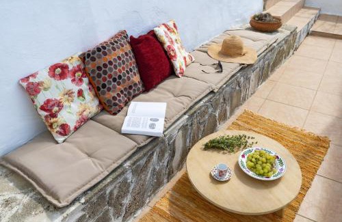 South Rhodes Casa | 1900s traditional house in Asklipio