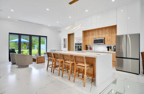 Rural Estates Casa | 1902 Della Dr