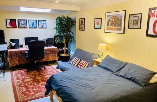 Barton Hills Apartamento | Zilker Bungalow al lado del centro de la ciudad y Barton Springs.
