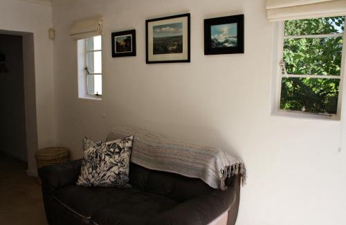 Tulbagh Apartamento | 1920s Charm on Waveren