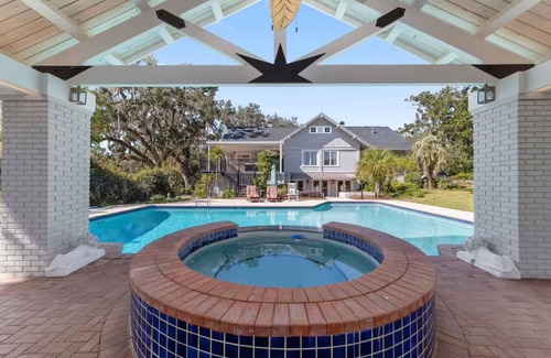 Historic District Casa | 1920s Luxury Estate | Spa + Gym | Game Room | Pool