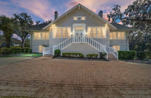 Historic District Casa | 1920s Luxury Estate | Spa + Gym | Game Room | Pool