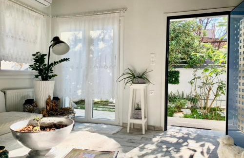 Volos Villa | 1922 Epoch Harmony Oikia