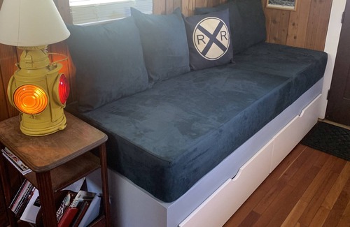 Natural Bridge Casa | 1926 C&O Guest Caboose