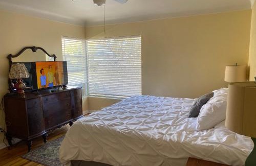 Idaho Falls Casa | 1949 Sweet Sage House, CLOSE to Airport, Temple and Highway