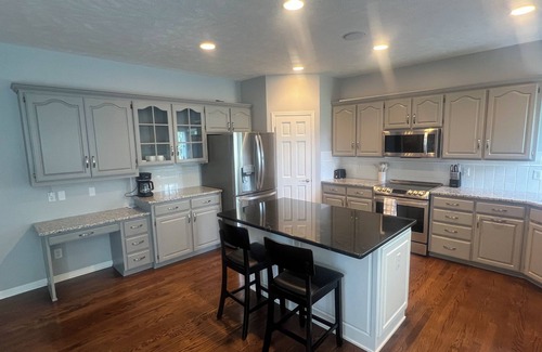 Omaha Casa | 199 a night for Labor Day Weekend! Walk to Tiburon Golf!