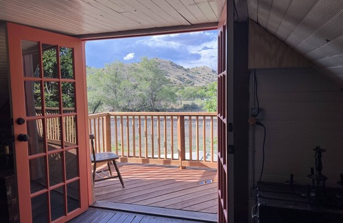 Cerrillos Casa | 19th Century casita & historical little town for the whole family! -sleeps 6