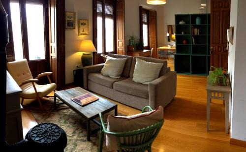 San Julian Apartamento | 19th Century Sevillian Apartment