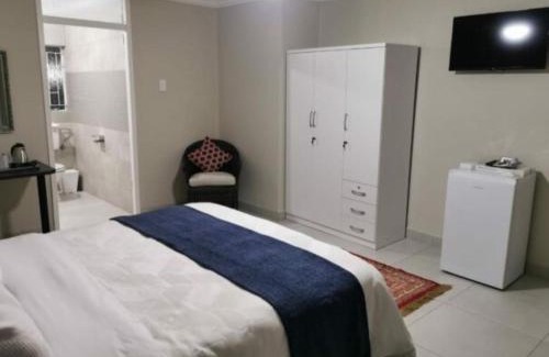 Secunda Casa | 19th on Bloekom Guesthouse