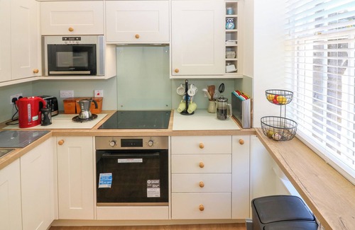 Banff Cabaña | 1A CARMELITE STREET, family friendly, with open fire in Banff