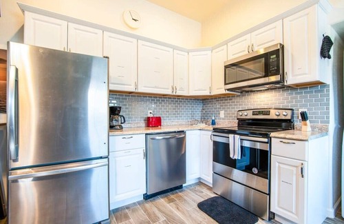 Coolidge Apartamento | Coolidge AZ 1bd totalmente amueblado con amenidades Piscina, Gimnasio, área de juegos Bball unit 1A