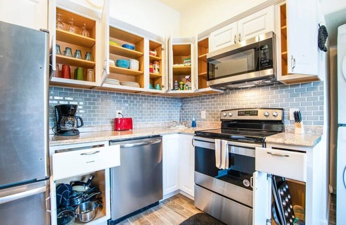 Coolidge Apartamento | Coolidge AZ 1bd totalmente amueblado con amenidades Piscina, Gimnasio, área de juegos Bball unit 1A