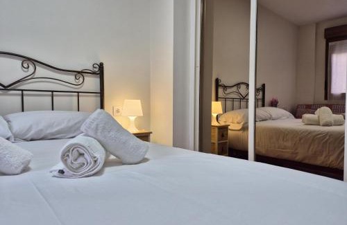 Distrito Llano Apartamento | 1A125 Cómodo apto con garaje