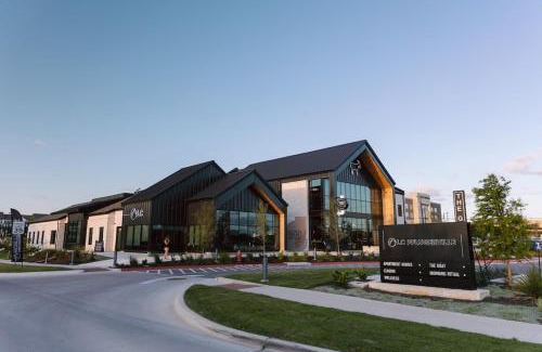 Pflugerville Apartamento | 1B 1B Round Rock Pool, Sauna, On-Site Coffee Shop