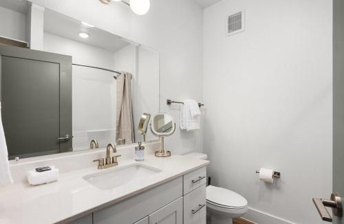 Pflugerville Apartamento | 1B 1B Round Rock Pool, Sauna, On-Site Coffee Shop