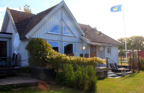Byxelkrok Casa | 1B, Stuga m havsutsikt & 50m till strand