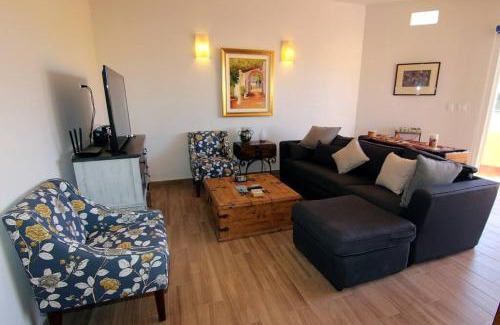 Cerritos Apartamento | 1B Unique 2 Bedroom Cerritos Beach Condo