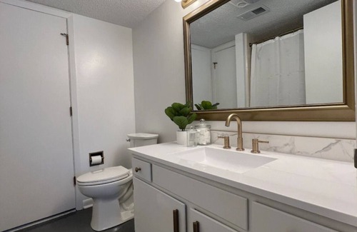 Pinehurst Condominio | 1bd/1ba second floor condo walking distance to PCC Clubhouse and The Cradle