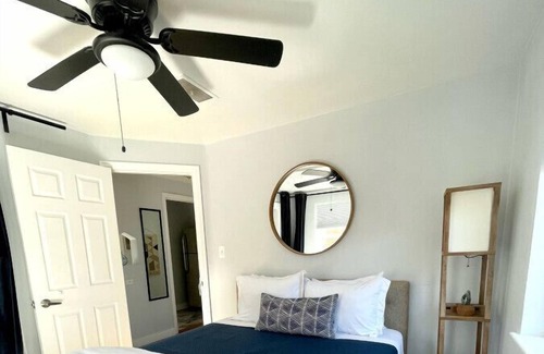 Englewood Apartamento | Stylish Mid-Term Rentals: Your Home Away from Home in Denver
