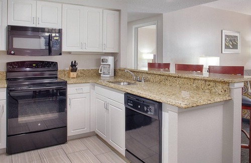 Daytona Beach Complejo | 1BD/Daytona - Oceanfront Resort w/Pools, Nearby Attractions and Popular Beaches!