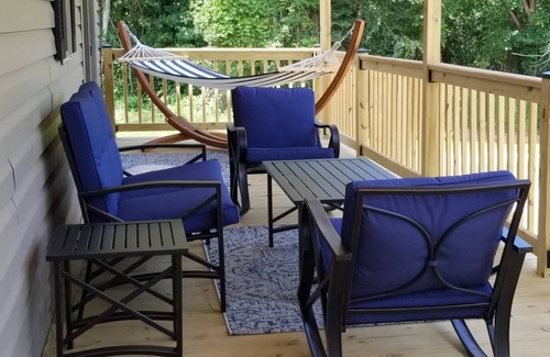 Phenix City Casa | 1bd+Loft, sleeps 4, 14 miles to Ft Benning/Ft Moore