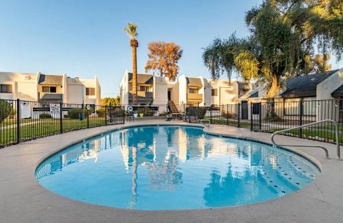 Los Olivos Apartamento | 1bd1bathking Bed,pool,central,wifi,wd