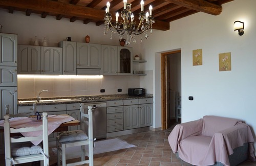 Lisciano Niccone Casa | Piso de 1 hab. En villa con fantásticas vistas al lago Trasimeno y piscina