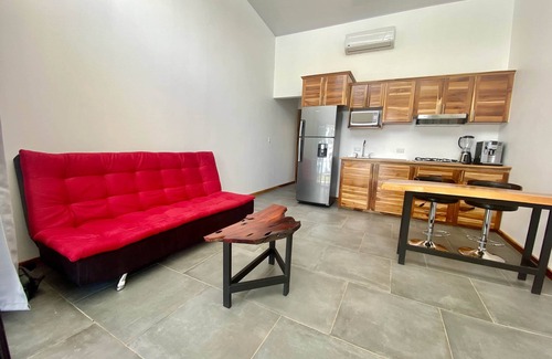 Ballena Apartamento | 1bdr Moderno Condo 5 | LIZARDO en Uvita