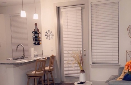 NoDa Apartamento | 1Bdr unit Noda Free wifi & Parking is Gated