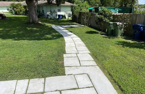 Winter Haven Chalet De Esquí | 1Bed 1Bath Container Home Centrally Located