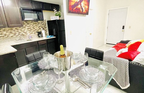 Las Vegas Casa | 1Bedroom guest suite NO CLEANING FEE w/free parking & WiFi for up to 4 guests