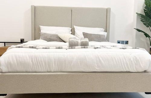 Muscat Apartamento | 1BHK Near Airport, Pool, Parking