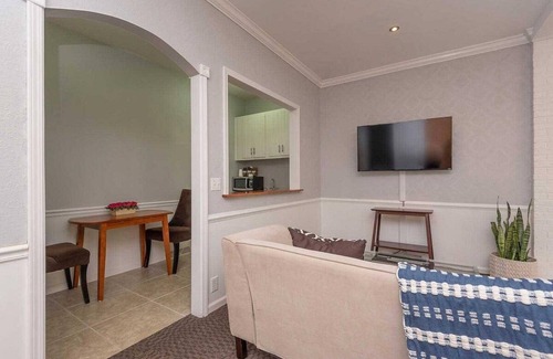 Nashville Hotel | 1BR, 1BA Luxury Hot tub Suite