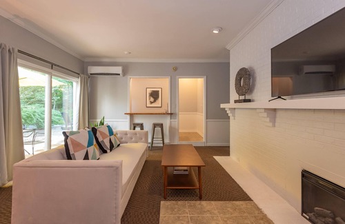 Nashville Hotel | 1BR, 1BA Luxury Hot tub Suite