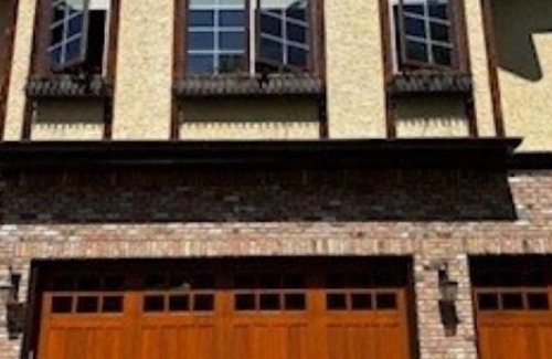 Bearspaw Apartamento | 1BR 1Bath Home in Calgary.
