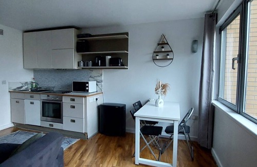 Greenwich Apartamento | 1BR-4Guests-Pool-Gym-Parking-NearGreenwich