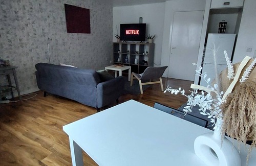 Greenwich Apartamento | 1BR-4Guests-Pool-Gym-Parking-NearGreenwich