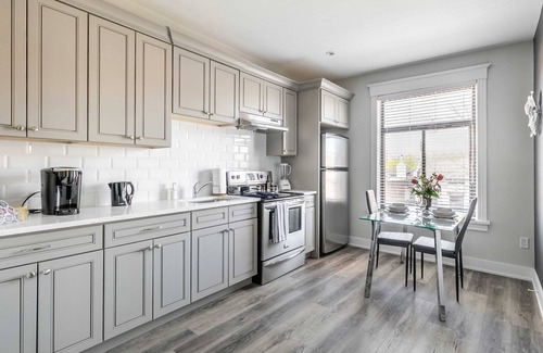 Central Hamilton Apartamento | 1BR Apt in Hamilton's Best Neighbourhood