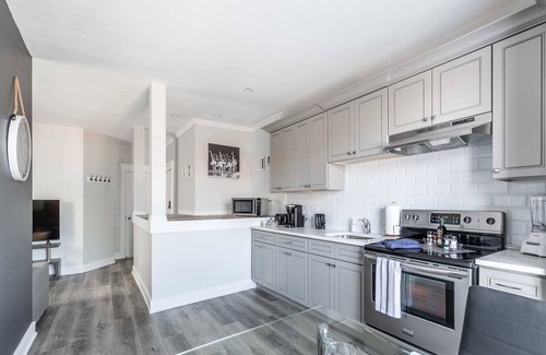 Central Hamilton Apartamento | 1BR Apt in Hamilton's Best Neighbourhood