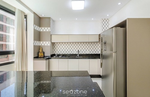 Nacoes Apartamento | 1BR Apt w/Pool 650m From Beach Pdn0113