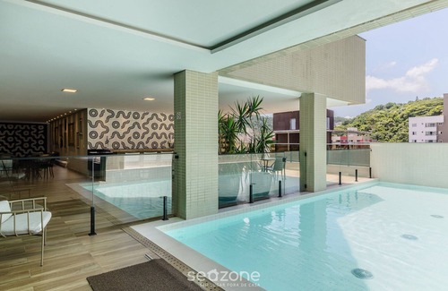 Nacoes Apartamento | 1BR Apt w/Pool 650m From Beach Pdn0113