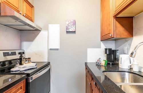 Rosedale Apartamento | 1BR Apt with King Bed & Netflix - Near Downtown!