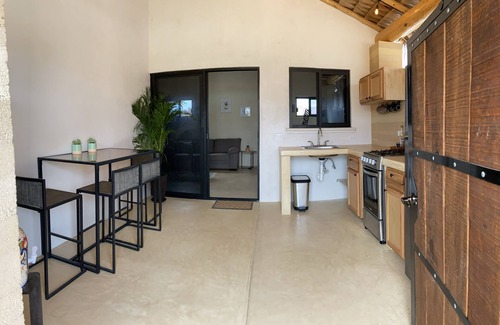 Cerritos Casa | 1BR Beach Casa en Cerritos Beach con piscina y jacuzzis