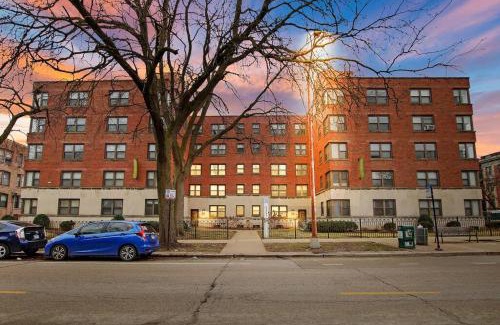 Hyde Park Apartamento | 1BR Bright and Airy Apt in Hyde Park - Hyde Park 109 and 209 rep