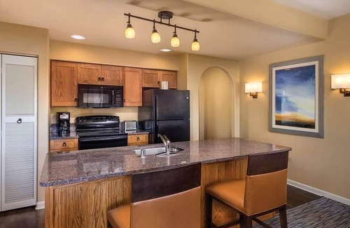 South Mountain Condominio | 1br Condo Championship Golf & Stunning Pools!