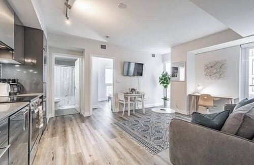 Garden District Condominio | 1BR Condo on Jarvis Street