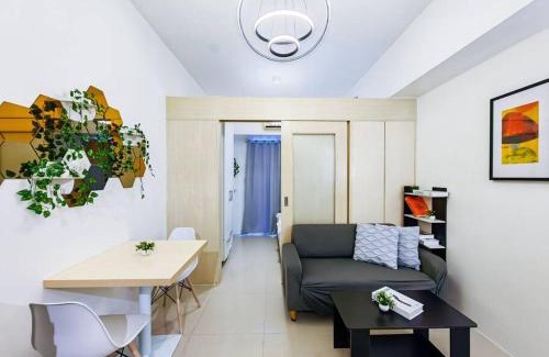 Barangka Ilaya Apartamento | 1BR Condotel with Balcony at SM Light Residences #LT06