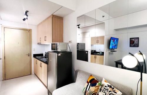 Barangka Ilaya Apartamento | 1BR Condotel with Balcony at SM Light Residences #LT01