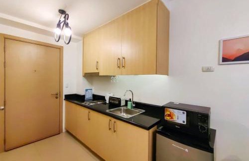 Barangka Ilaya Apartamento | 1BR Condotel with Balcony at SM Light Residences #LT02